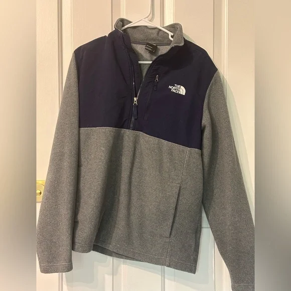 The North Face Charcoal and Navy Fleece - Picture 1 of 2